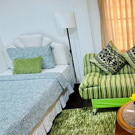 Ree House@Soi Cowboy-Asoke Bts-Mrt Hotel กรุงเทพมหานคร ภายนอก รูปภาพ