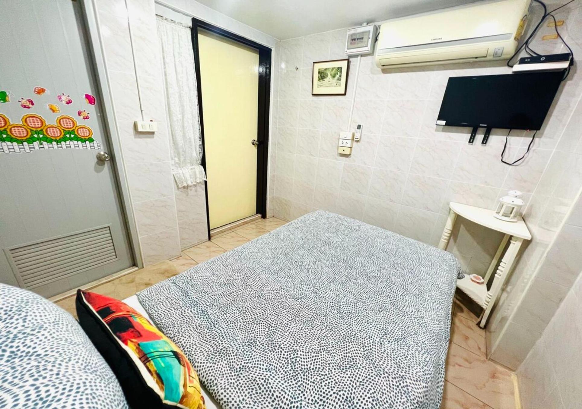 Ree House@Soi Cowboy-Asoke Bts-Mrt Hotel กรุงเทพมหานคร ภายนอก รูปภาพ